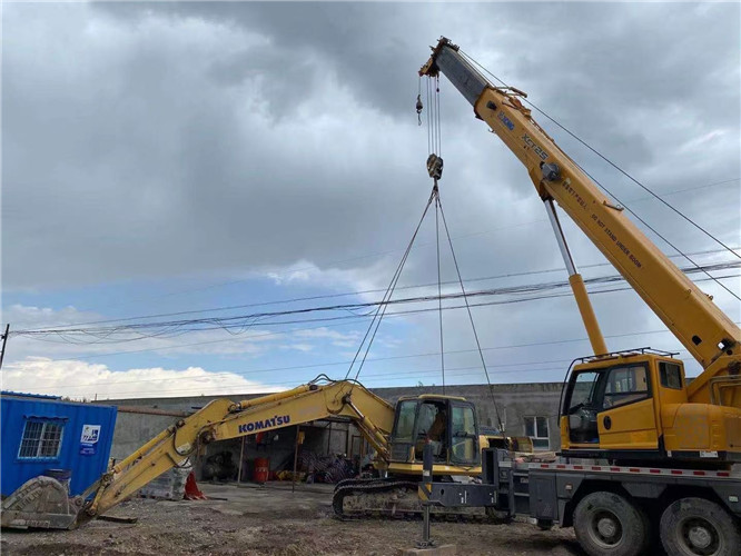 南昌县25吨吊车的工作半径是多少？